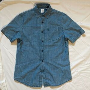 Men’s CORE life denim button down short sleeve shirt